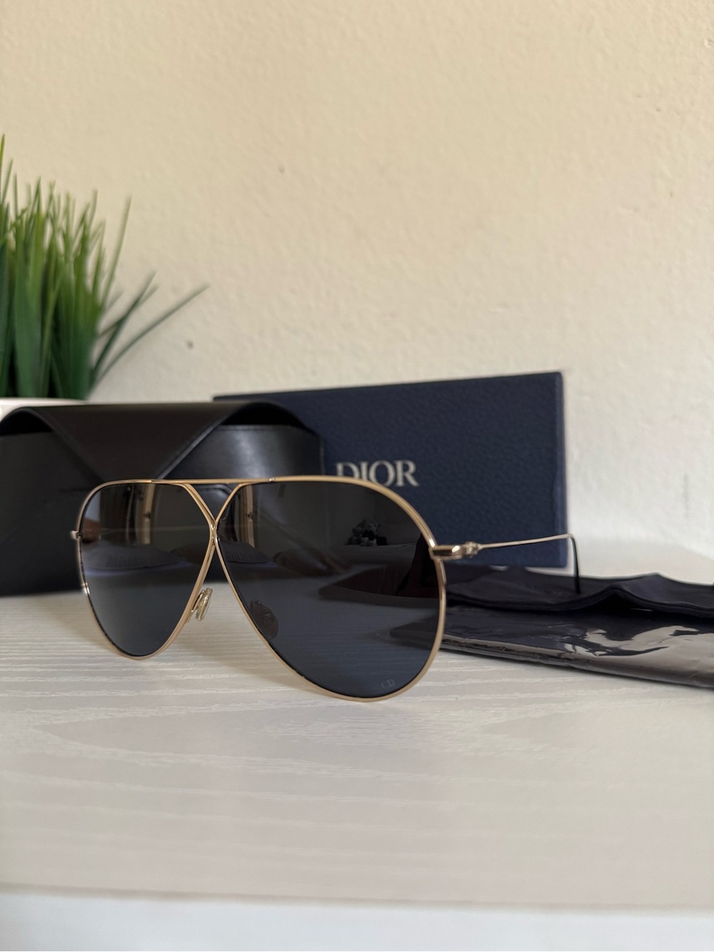 Dior Gold Metal Aviator Sunglasses with Dark Gray Lenses